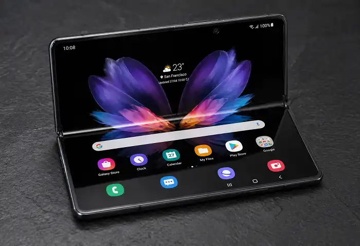 foldable smartphone unfolded display 2026